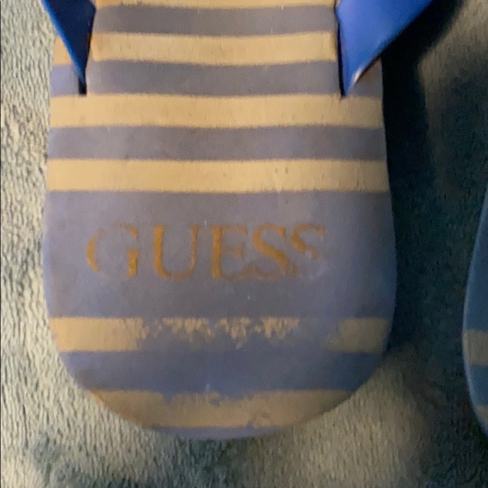 ⭐️Guess sandals - Picture 3 of 3